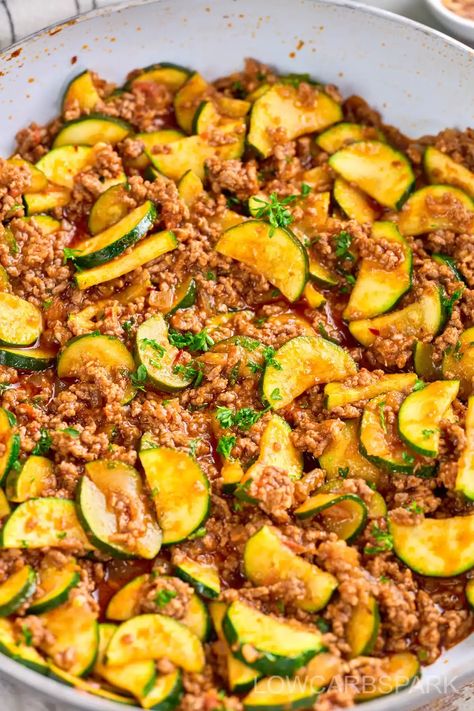 Mexican Zucchini And Ground Beef Skillet, Mexican Zucchini And Beef, Mexican Zucchini Skillet, Beef Zucchini Recipes, Ground Beef Zucchini Recipes, Beef And Zucchini Recipes, Veggie Meat Recipes, Ground Beef And Zucchini, Ground Beef Zucchini