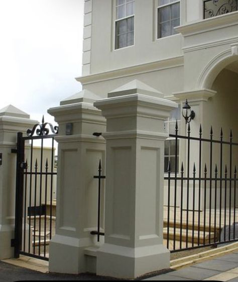 Front Elevation Pillar Designs, Main Gate Column Design, Compound Wall Pillar Design, Porch Pillar Ideas, Exterior Stairs Ideas, Gate Column Design, Pillar Design Exterior Entrance, Gate Pillar Design Modern, Front Pillar Design