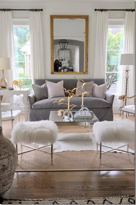 mixing silver and gold home decor Gold And Silver Decor Living Room, Elegant Apartment Living Room, Grey White And Gold Living Room, Gold And Silver Living Room, Grey And Gold Living Room, Glamorous Interior Design, Glam Barbie, French Country Living Room, Gold Living Room