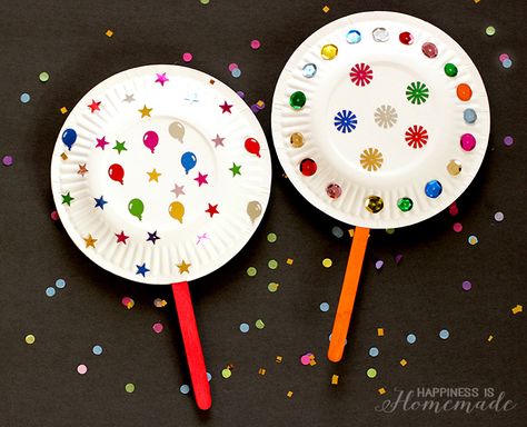 Paper Plate Shaker Noisemakers for New Years Eve - Kids Craft News Years Crafts For Kids, New Year's Eve Crafts, Kids New Years Eve, New Year's Eve Activities, New Years Eve Games, Paper Plate Crafts For Kids, January Crafts, New Year Art, New Years Activities