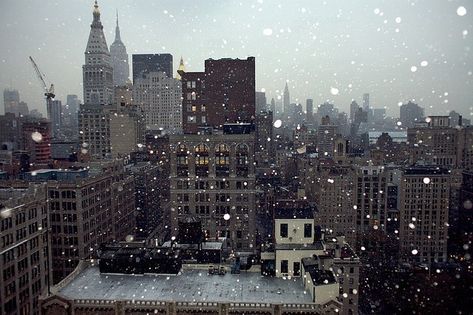 Winter In New York, Nyc Aesthetic, Nyc Life, New York Life, Zooey Deschanel, City That Never Sleeps, Snowy Day, Dream City, Concrete Jungle