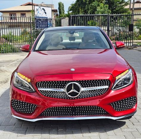 Benz C300, Benz Cars, Leather Steering Wheel, Sun Roof, Mercedes Benz C300, V6 Engine, Mercedes Benz Cars, Benz Car, Bluetooth Audio