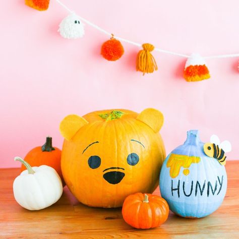 The perfect pumpkins! 🍯 🐻 We love this easy way to paint your pumpkins! Does your family plan a special night of carving or painting pumpkins? What other fall activities can you not wait to do with your littles this Halloween? Winnie The Pooh Pumpkin, Disney Pumpkin Painting, Hunny Pot, Halloween Playlist, Character Pumpkins, Disney Diy Crafts, Disney Pumpkin, Pumpkin Contest, Halloween Songs