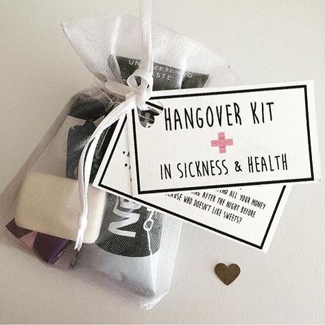 Who wouldn't appreciate a hangover kit? Give them out at the end of the night or if possible place them in guests room ready for them to be… Hens Games, Hen Party Survival Kit, Wedding Survival Kit, Hangover Kit Wedding, Hen Ideas, Wedding Survival Kits, Party Survival Kit, Bachelorette Hangover Kit, Hangover Survival Kit