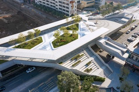 Pedestrian Bridge Design, Urban Design Concept, Linear Park, Urban Landscape Design, Architecture Concept Diagram, Pedestrian Street, Pedestrian Bridge, Bridge Design, City Design