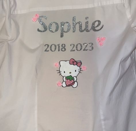 Anime Leavers Shirt, Y2k Leavers Shirt, Leavers Shirt Designs Hello Kitty, Pink Leavers Shirt, Year 11 Leavers Shirt Design, School Shirt Designs, Yearbook Quotes, Graduation Shirts, Life Hacks For School