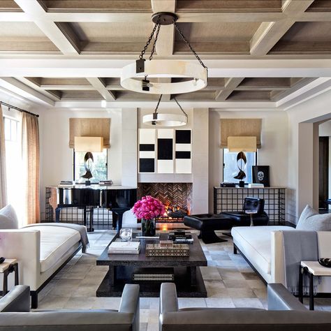 Kardashian Interior Design, Kardashian Interior, Tuscan Decorating Living Room, Kourtney Kardashian House, Kardashian House, Tuscan Living Rooms, Khloe Kardashian House, Calabasas Homes, Kardashian Home