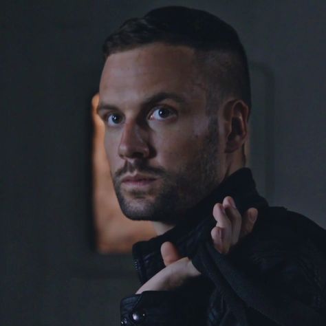 Lance Hunter Agents Of Shield, Lance Hunter, Lincoln Campbell, Leopold Fitz, Shield Cast, Shifting Ideas, Melinda May, Mcu Dr, Shield Icon