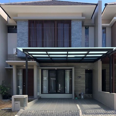 Mengerjakan berbagai jenis model kanopi kaca, kanopi kaca temperd, frame besi hollow, baja WF, Stainless stell, harga murah dan berkualitas di Denpasar Bali. WA 0813 8888 1918 Canopy Kitchen, Kanopi Sliding, Car Porch Design, House Canopy, Porch Awning, Baja Ringan, Bedroom Redesign, Denpasar Bali, Canopy Frame