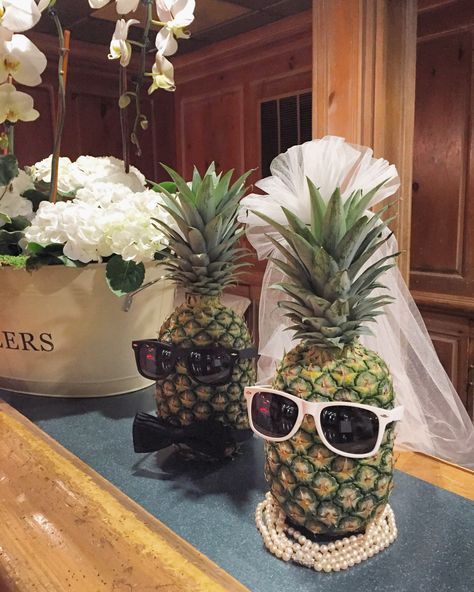 Such fun decor at this Pineapple themed Bridal Shower in the Hunt Room! #Pineapples #BridalShower #BridetoBe #FutureMrs #Parties #Events Beach Bridal Shower Centerpieces, Hawaiian Bridal Shower, Luau Bridal Shower, Pineapple Wedding, Beach Wedding Decorations Reception, Beach Bridal Showers, Tropical Bridal Showers, Luau Wedding, Tropical Bridal