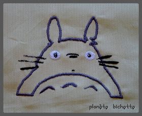 Planète Bichette: Broderie pour machine à broder : Totoro Needlework Embroidery, Cowboy Bebop, Embroidered Clothes, Roronoa Zoro, Manga Illustration, Punch Needle, Manga Girl, Studio Ghibli, Craft Room