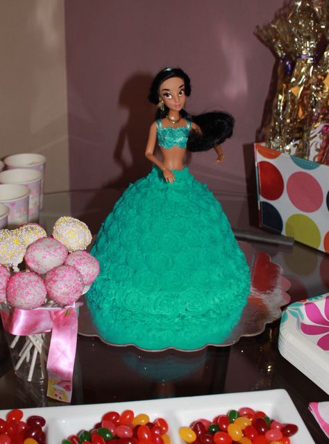 This is the first doll cake I ever made. My daughter is obsessed with Jasmine! I used buttercream frosting and funfetti cake. Jasmine Birthday Cake, Doll Cake Designs, Jasmine Cake, Aladdin Cake, Creative Birthday Ideas, Princess Jasmine Birthday Party, Princess Jasmine Birthday, Jasmine Party, Jasmine Birthday