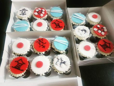 Japan themed cupcakes Farewell Party, Farewell Parties, Themed Cupcakes, Homemade Cakes, Grad Party, Sweet 16, Cakes Cupcakes, Family And Friends, Japan