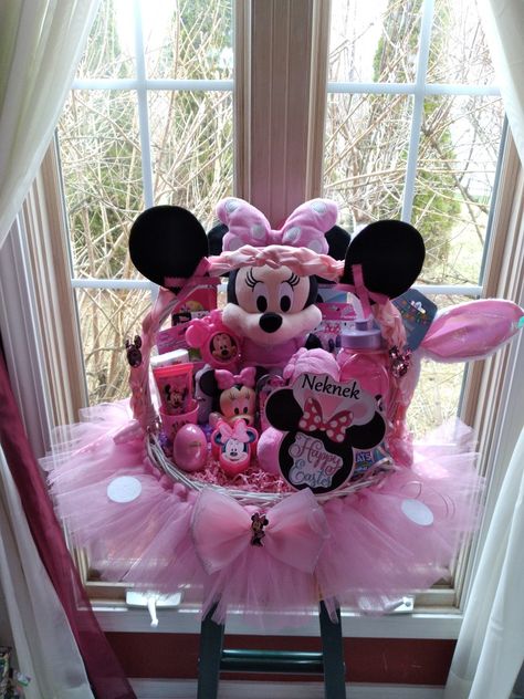 Minnie Mouse Easter Basket, Disney Gift Basket, Kids Toys For Christmas, Minnie Mouse Gifts, Creative Easter Baskets, Minnie Mouse Birthday Party Decorations, Minnie Mouse Tutu, Birth Announcement Gifts, Unique Gift Baskets