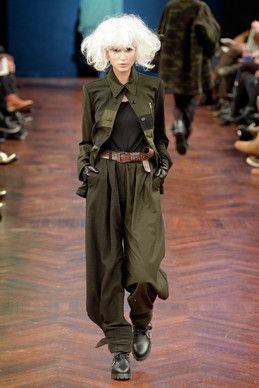 Ivan Grundahl høst 14 Olive Outfit, Ivan Grundahl, Gi Jane, Olive Clothing, Military Chic, Copenhagen Fashion, Copenhagen Fashion Week, Fashion Inspiration Design, Black Business