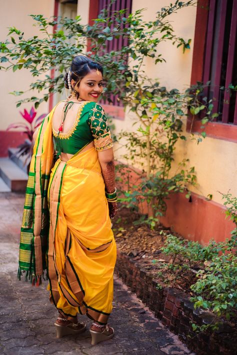 Maharashtrian bride navari style Saree Maharashtrian, Maharashtrian Bride, Kashta Saree, Marathi Bride, Nauvari Saree, Bridal Sarees South Indian, Latest Blouse Designs Pattern, Wedding Outfit Men, Wedding Blouse Designs