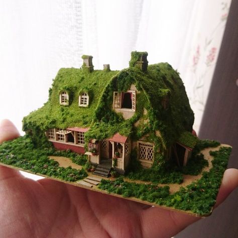 Art Carton, Crea Fimo, Detail Arsitektur, Fairy Garden Houses, Miniature Houses, Miniature Crafts, Mini Things, Miniature House, Fairy Houses