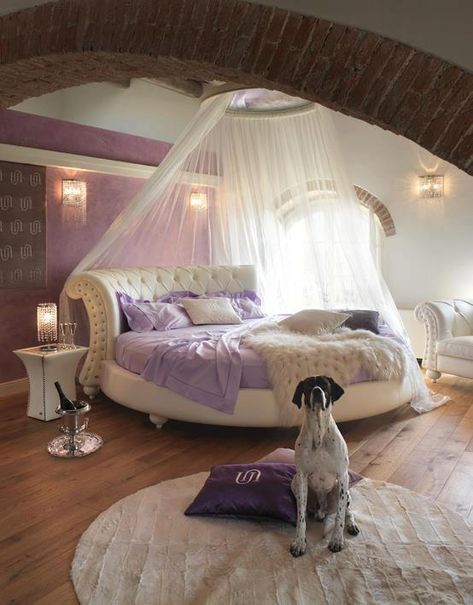 Circle Bed, European Beds, Purple Bedrooms, Purple Bedroom, Round Beds, Dekorasi Kamar Tidur, Dream Rooms, Beautiful Bedrooms, Dream Bedroom