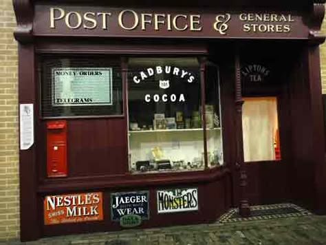 Post Office Interior Design, Vintage Post Office Aesthetic, Post Office Bloxburg, Post Office Aesthetic, Post Office Design, Post Office Sign, Christmas Post Office, Vintage Shop Fronts, Pipe Furniture Diy