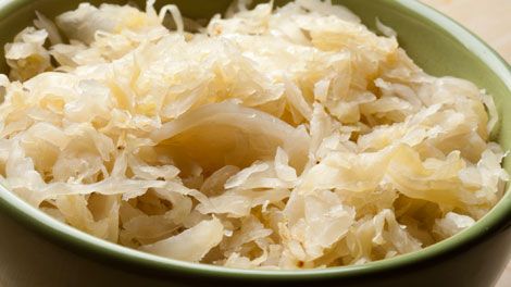 Fermented Foods Benefits, Sauerkraut Soup, Queso Cottage, Homemade Sauerkraut, Fermented Cabbage, Sauerkraut Recipes, Creamed Potatoes, Pork Steak, One Pot Dinner