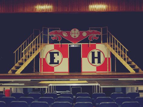 Musical Set Design, Drama Stage, High School Musical 2, High School Musical 3, Disney High Schools, Heathers The Musical, Stage Set Design, Set Design Theatre, East Yorkshire