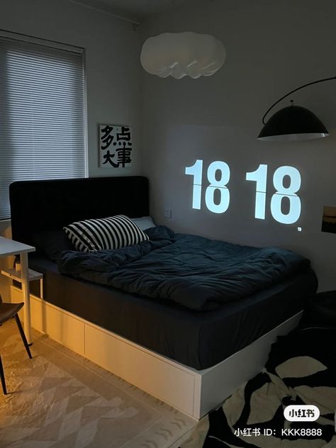 Transform your teen's bedroom into a stylish and personalized sanctuary with these trendy decor ideas. Start by choosing a color palette that reflects their unique style, whether it's bold and vibrant or soft and soothing. Minimal Bedroom Ideas For Men, Bedroom Inspirations For Small Rooms Men, Boys Room Ideas Aesthetic, Room Aesthetic Men, Room Inspo Men, Black Minimalist Room, Minimalist Boys Bedroom, Boy Room Aesthetic, Mens Room Decor