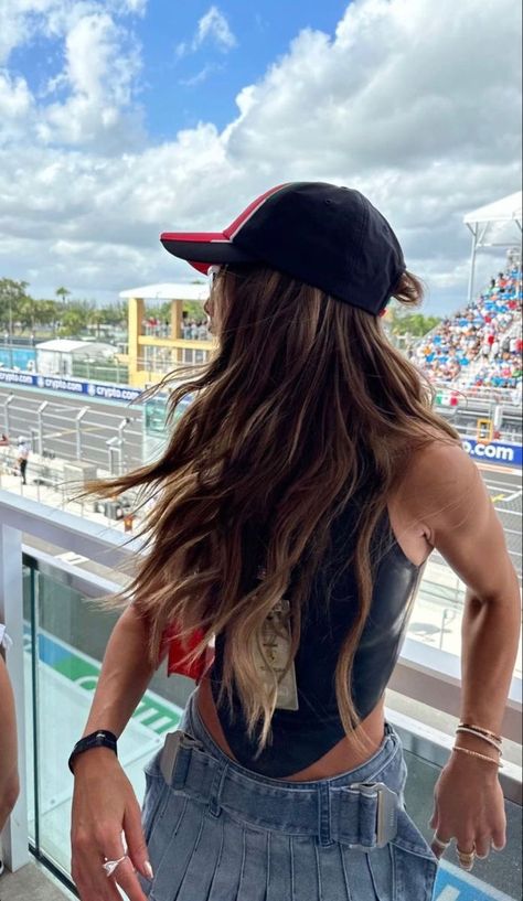 F1 Gf Aesthetic, Ferrari Cap Outfit, F1 Girl Aesthetic, Throttled Lauren Asher, Formula 1 Paddock, Maya Alatorre, Festival Outfits 2023, Outfits 2023 Trends, Formula 1 Girls