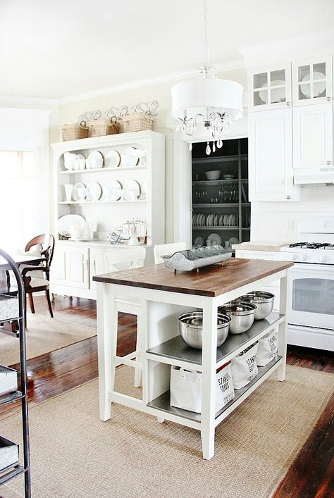 Dapur Ikea, Cheap Kitchen Remodel, Kitchen Ikea, Floating Island, Farmhouse Kitchen Island, Kitchen Island Decor, Kitchen Island Ideas, Vintage Farmhouse Kitchen, Kitchen Island Design