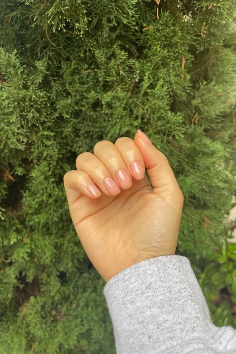 2023 Nail Trend, Lip Gloss Nails, Minimal Manicure, Neutral Lip Gloss, Acrylic Nails Yellow, Gloss Nails, Ideas Uñas, 2023 Nail, Nails Yellow