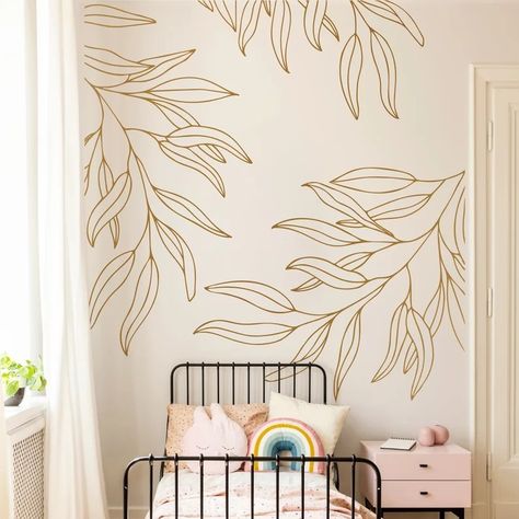 Minimalist Stencil Wall Art, Floral Wall Painting Ideas, Wall Drawing Ideas Bedroom, Floral Apartment, Drawing Corner, Salon Goals, Wall Drawing Ideas, Happy Decor, Floral Line Drawing