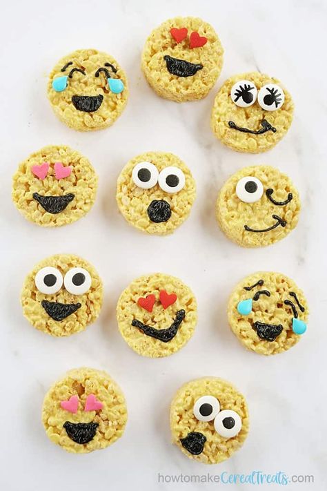 EMOJI RICE KRISPIE TREATS -- Cereal treats for an emoji party or a fun and easy food craft for kids to be creative in the kitchen. Yummy Emoji, Rice Krispie Treats Cereal, Cereal Treat Recipes, Emoji Craft, Unicorn Treats, British Desserts, Mango Pudding, Cake Hacks, Heart Sprinkles