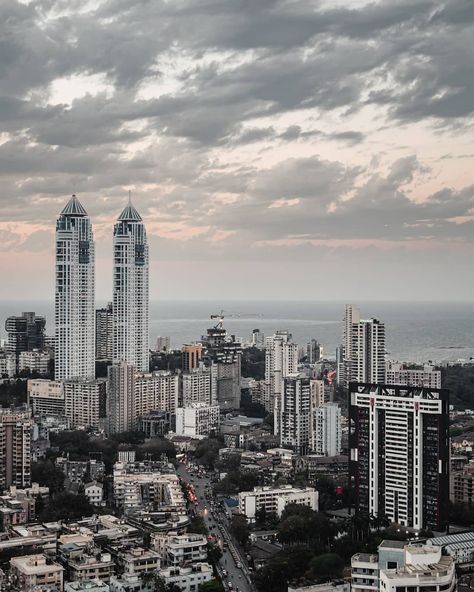 @wassup.mumbai shared a photo on Instagram: “Imperial Towers is an Iconic Residential Skyscraper in South Mumbai. Imperial Towers is a twin tower residential skyscraper complex located…” • May 12, 2020 at 1:33pm UTC Mumbai Skyscrapers, Residential Skyscraper, South Mumbai, Mumbai City, Twin Towers, Future Lifestyle, Mumbai, Skyscraper, A Photo