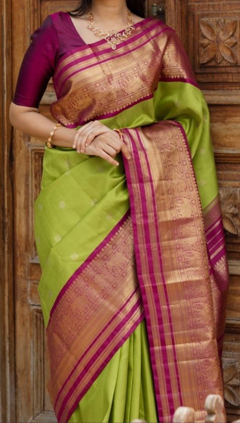 Different Colour Combinations In Sarees, Latest Wedding Pattu Saree Collection, Green Pattu Sarees Weddings, Kanjeevaram Sarees Silk, Kanjeevaram Sarees Wedding, Green And Yellow Saree, Pattu Sarees Latest Collection, Green Pattu Saree, Saree Tips