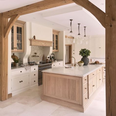 Anna Jennings | Holly Oak House (@holly_oak_house) • Instagram photos and videos 2 Tone Cabinets, Georgian Kitchen, Country Cottage Farmhouse, Oak House, Kitchen Dining Living, Oak Kitchen, Cottage Farmhouse, Kitchen Extension, French Country Cottage