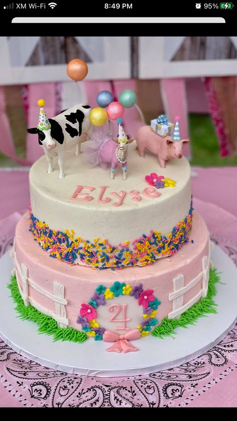 Girl Farm Birthday Party, Girls Farm Birthday, Farm Birthday Cakes, Toddler Birthday Cakes, Animal Birthday Cakes, Farm Theme Birthday, Farm Animals Birthday Party, Farm Themed Birthday Party, Farm Cake