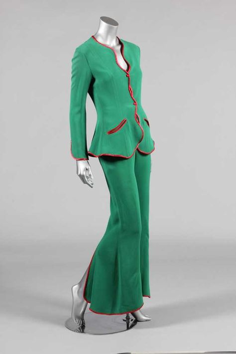 Celia Birtwell, 1970 Dress, Ossie Clark, Chip Board, Dc Fashion, 1970's Fashion, Fashion 1970s, 1970s Style, Trouser Suit