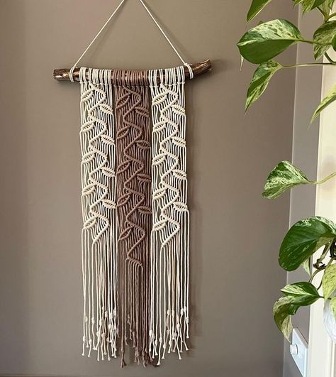 Vine Macrame, Leaves Macrame, Leaf Macrame, Leaf Wall Hanging, Macrame Hanger, Vine Leaves, Leaf Wall, Macrame Patterns Tutorials, Macrame Ideas