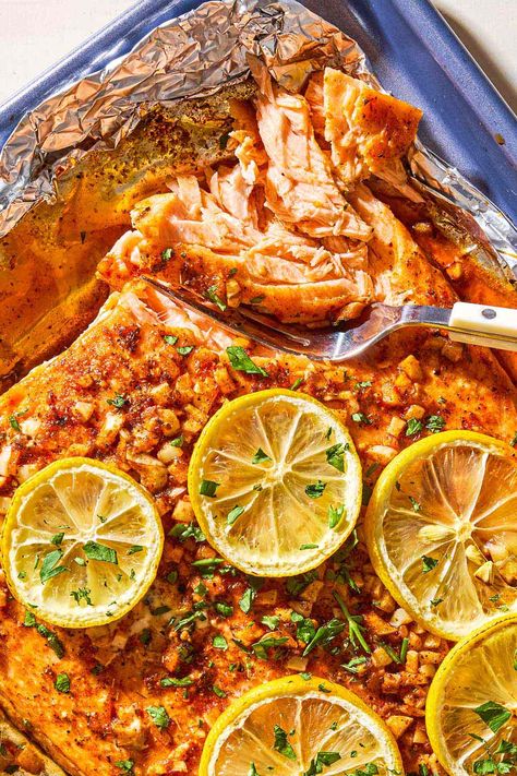 Medeteranian Fish Recipes, Mediterranean Fish Recipes Healthy, Mediterranean Fish Recipes, Greek Roasted Potatoes, Mediterranean Fish, Mediterranean Fish Recipe, Lemon Garlic Salmon, Lemon Garlic Sauce, Mediterranean Diet Recipes Dinners