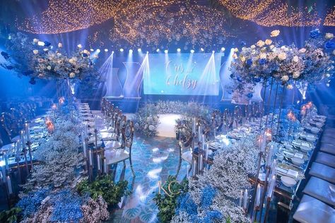 Debut Theme Ideas 18th Elegant, Starry Night Wedding Theme, Ice Blue Weddings, Star Themed Wedding, Frozen Wedding, Debut Ideas, White Wedding Decorations, Starry Night Wedding, Dream Wedding Reception