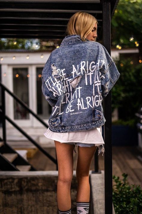 Jean Art, United Nation, Model Jeans, Anti Bride, Diy Denim Jacket, Custom Leather Jackets, Denim Art, Nyc Studio, Be Alright