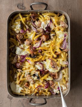 Sausage, cheddar and mushroom pasta bake - This super-indulgent dish is perfect to tuck into after a long walk Mushroom Pasta Bake, Holiday Meal Prep, Sausage Dishes, Sausage Bake, Baked Pasta Recipes, Easy Lunch Recipes, Mushroom Pasta, Pasta Bake, Sausage Recipes