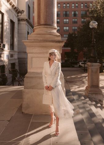 City Hall Wedding Dress, White Wedding Suit, Jenny Cipoletti, Courthouse Wedding Dress, Wedding Dress Suit, Women Suits Wedding, Civil Wedding Dresses, Bridal Outfit, City Hall Wedding