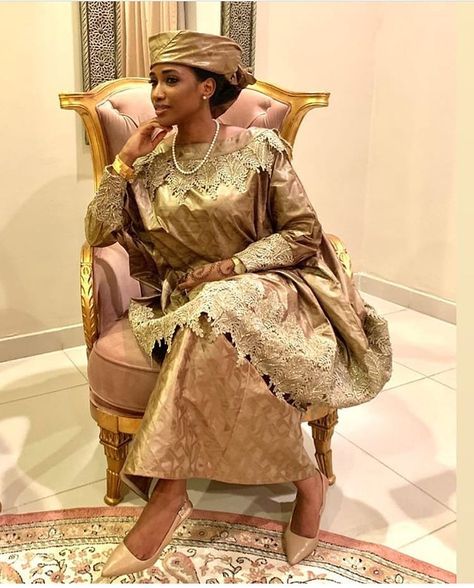 Arewa Heritage on Instagram: “Shadda game too strong 🔥🔥” Shadda Styles, Bubu Gown Styles, African Blouses, Chic Dress Classy, Dinner Dress Classy, African Models, Head Scarf Styles, African Inspired Fashion, African Fashion Women