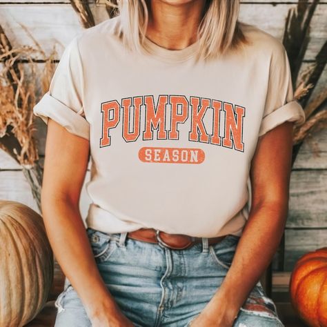 Day No. 24 - 10 POINTS 🍂🎃💀 Easy 10 POINTS today but commenting below with your fav Fall Emoji! Then... go CHECK OUT MY NEW FALL stuff, it's so good and I simply was too excited to not start sharing ((yes, I know it's still July)). 😂 #FallFashion #CozyTees #AutumnStyle #FallVibes #PumpkinSeason #SweaterWeather #AutumnOutfits #FallWardrobe #SeasonalStyle #ComfyAndCute #FallTrends Autumn Adventures, Festive Activities, Lake Girl, Hot Cider, Fall Stuff, Pumpkin Patches, 10 Points, Small Town Girl, Pumpkin Season