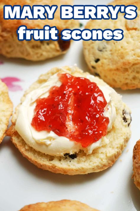 Mary Berry's fruit scones served with clotted cream and jam, the finest British afternoon tea time treats. Buttery, crumbly, and so fluffy these scones are the perfect treat for the Queen's Platinum Jubilee party. Mary Berry Scones, Fruit Scones Recipe, Tea Time Treats, British Afternoon Tea, British Scones, British Bake Off Recipes, Jubilee Party, British Foods, Bake Off Recipes