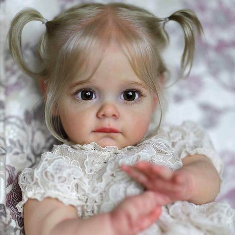 Blonde Hair Eyebrows, Bb Reborn, Reborn Toddler Dolls, Birth Cards, Realistic Baby Dolls, Lifelike Dolls, Reborn Baby Girl, Newborn Baby Dolls, Reborn Toddler