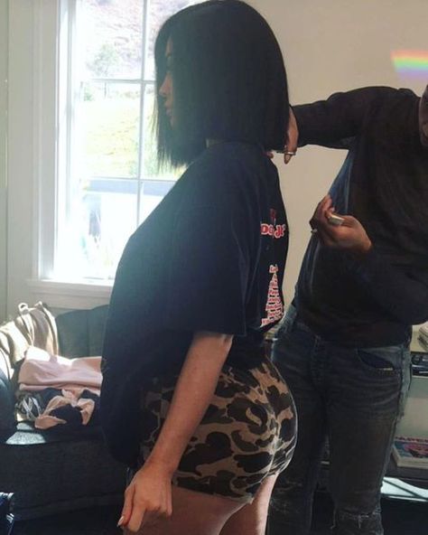 Imagem de kylie jenner Kylie Jenner Bob Haircut, Kylie Jenner Bob, Kylie Jenner Short Hair, Stylizacje Kylie Jenner, Kylie Jenner Snapchat, Kylie Jenner Street Style, Robert Kardashian Jr, Kim Kardashian Kylie Jenner, Looks Kylie Jenner