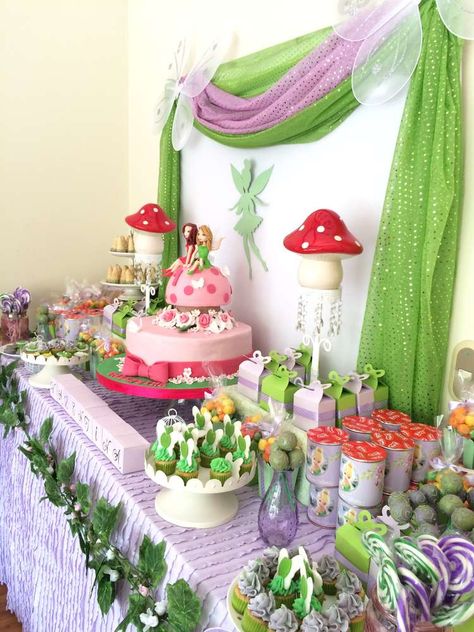 This Tinkerbell Birthday Party is so adorable!! Love the birthday cake!! See more party ideas and share yours at CatchMyParty.com Tinkerbell Birthday Party Ideas, Tinkerbell Birthday Party, Tinkerbell Party Theme, Tinkerbell Birthday, Fairy Garden Birthday Party, Tinkerbell Fairies, Tinkerbell Party, Fairy Garden Party, Garden Party Birthday