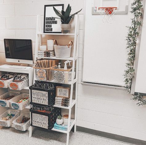 Teacher Shelf Decor, Aesthetic Teacher Desk, Paraprofessional Desk Ideas, High School Teacher Aesthetic, Calming Classroom Decor, Classroom Aesthetic, 2024 Classroom, Teaching Classroom Decor, Make A Basket