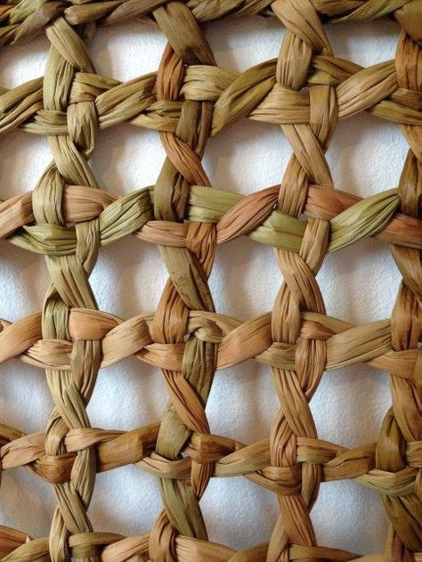 Rush Weaving, Harakeke Weaving, Culture Crafts, Rush Baskets, Weaved Basket, Gallery Architecture, Flax Weaving, Willow Weaving, Washing Basket